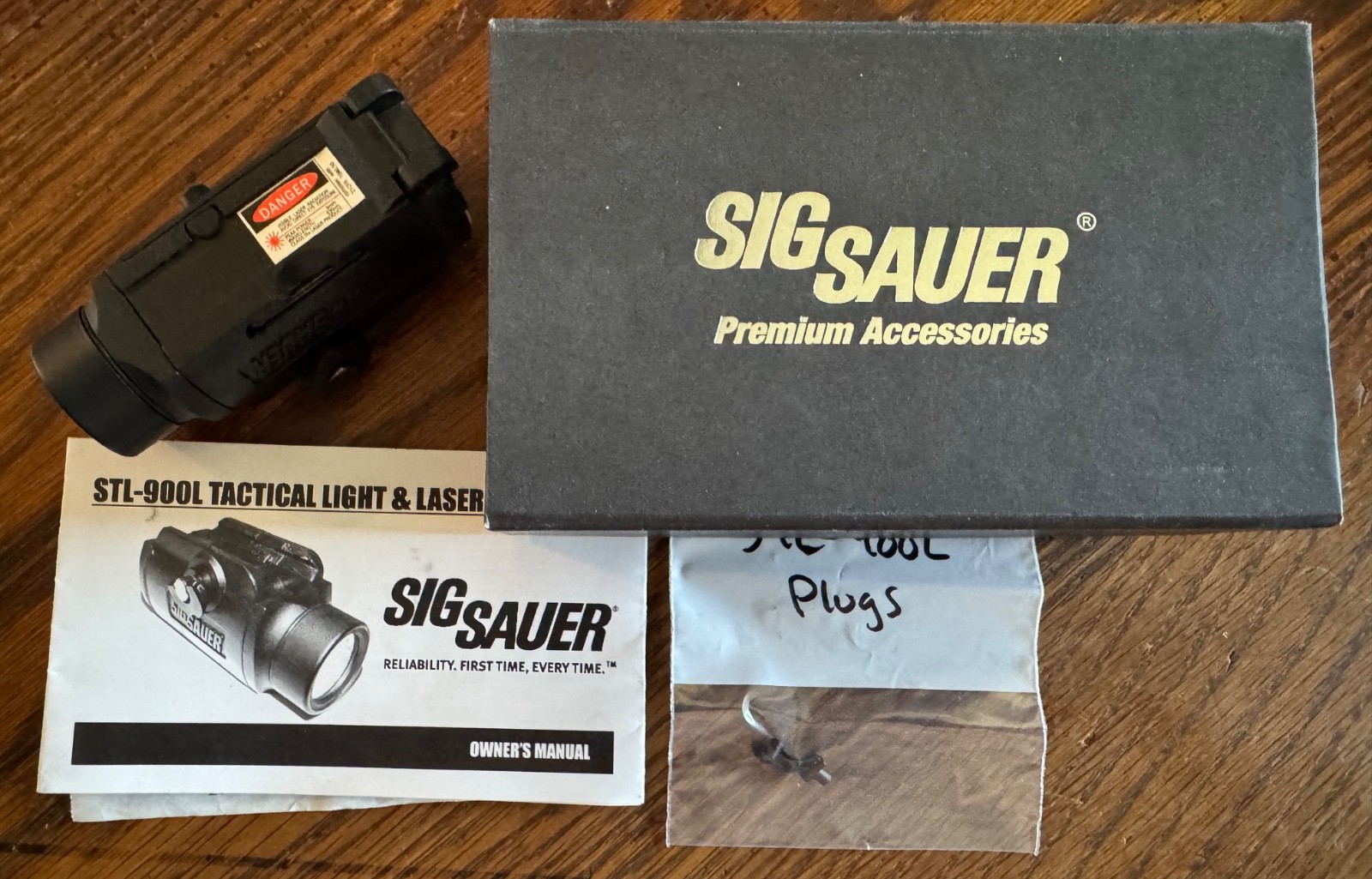 Sig Sauer STL-900L Premium Tactical Light/Strobe & Red Laser - Never Used