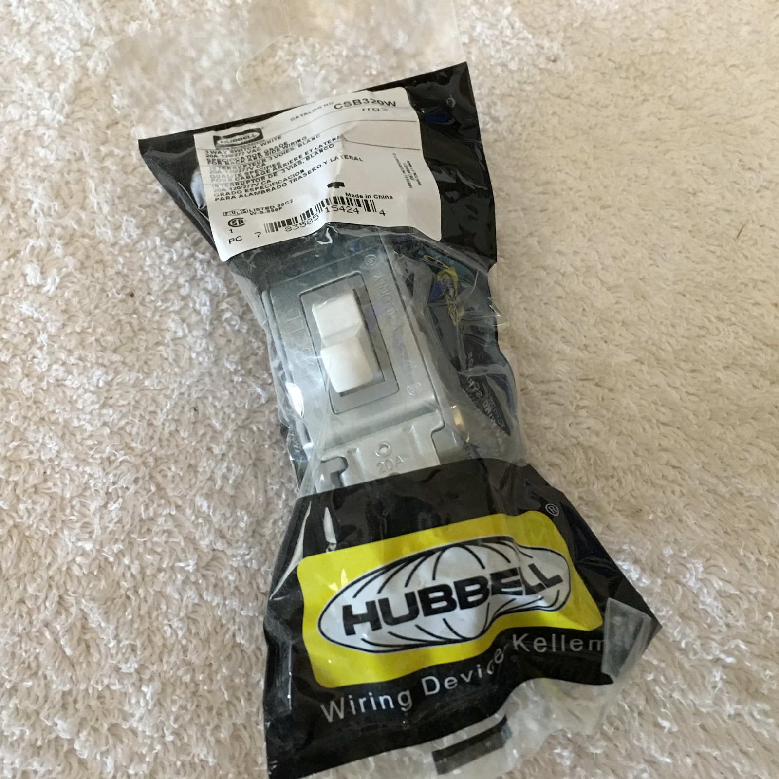 (1) HUBBELL WIRING DEVICE-KELLEMS CSB320W 3-Way Switch White 20A 120/277VAC