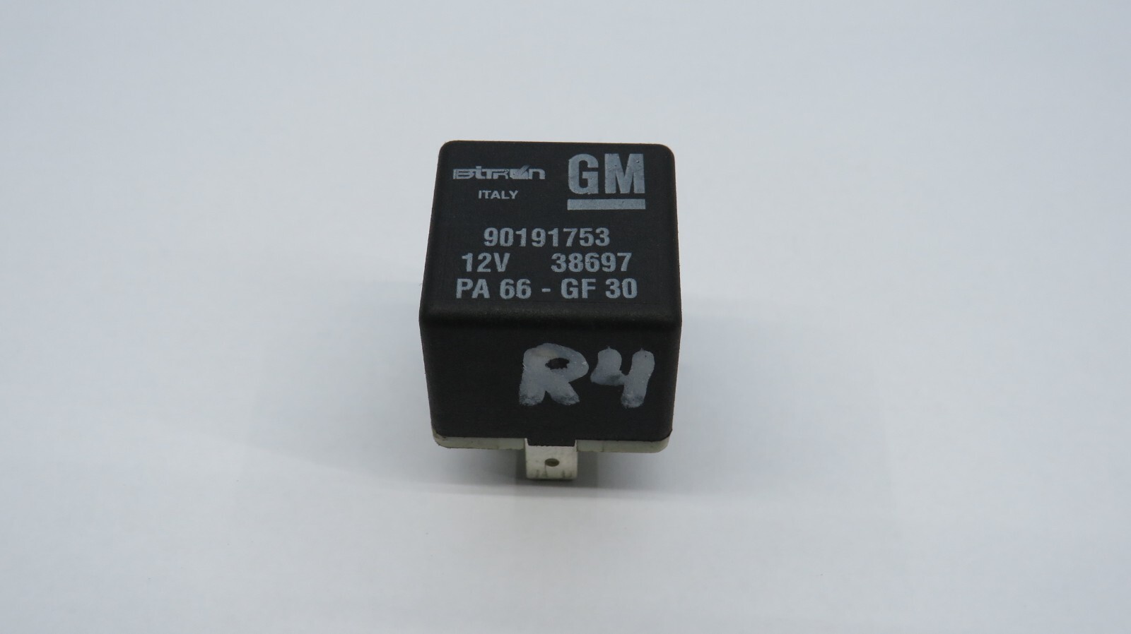 OPEL Astra Vectra Calibra - RELAY Relais / GM 90191753 12V 38697 BIRTON  Black