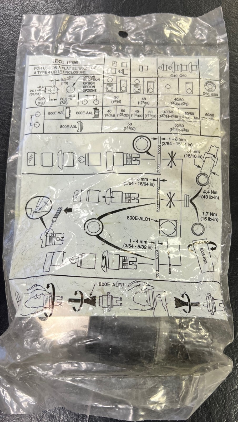 ALLEN BRADLEY 800EP-KM23 SELECTOR SWITCH, KEY MAINTAINED, 2-POSITION, NEW!