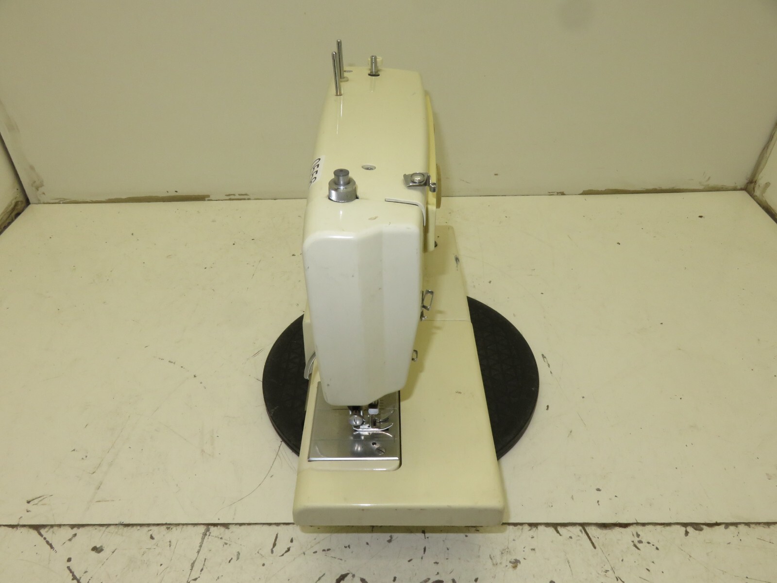 Kenmore 158 Sewing Machine 158.1212180 Zig Zag - Untested As-is