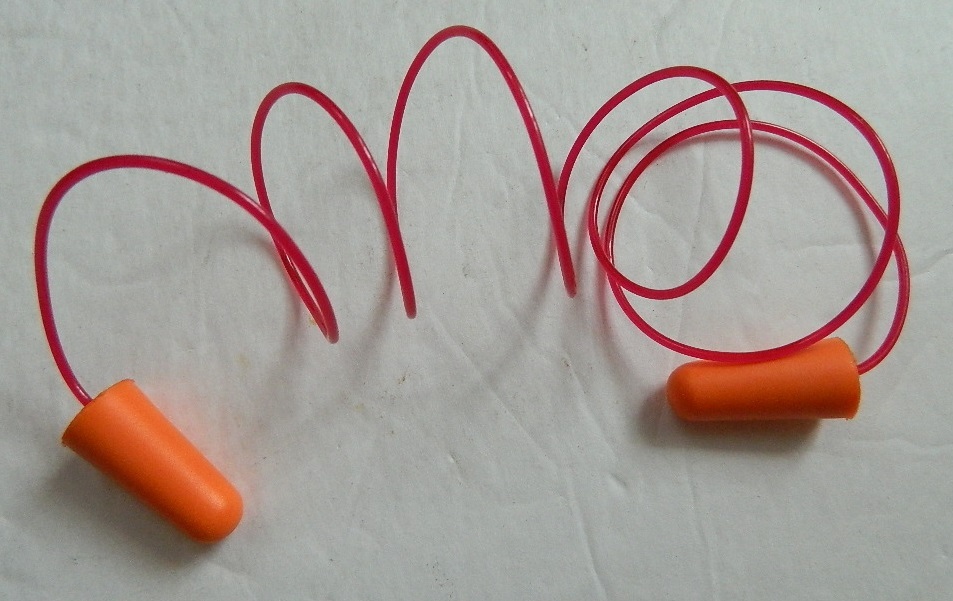 DURAPLUGS SOFT FOAM CONTOURED SHOOTING CORDED PLUGS EARPLUGS 6 PAIRS LOT, 32 dB!