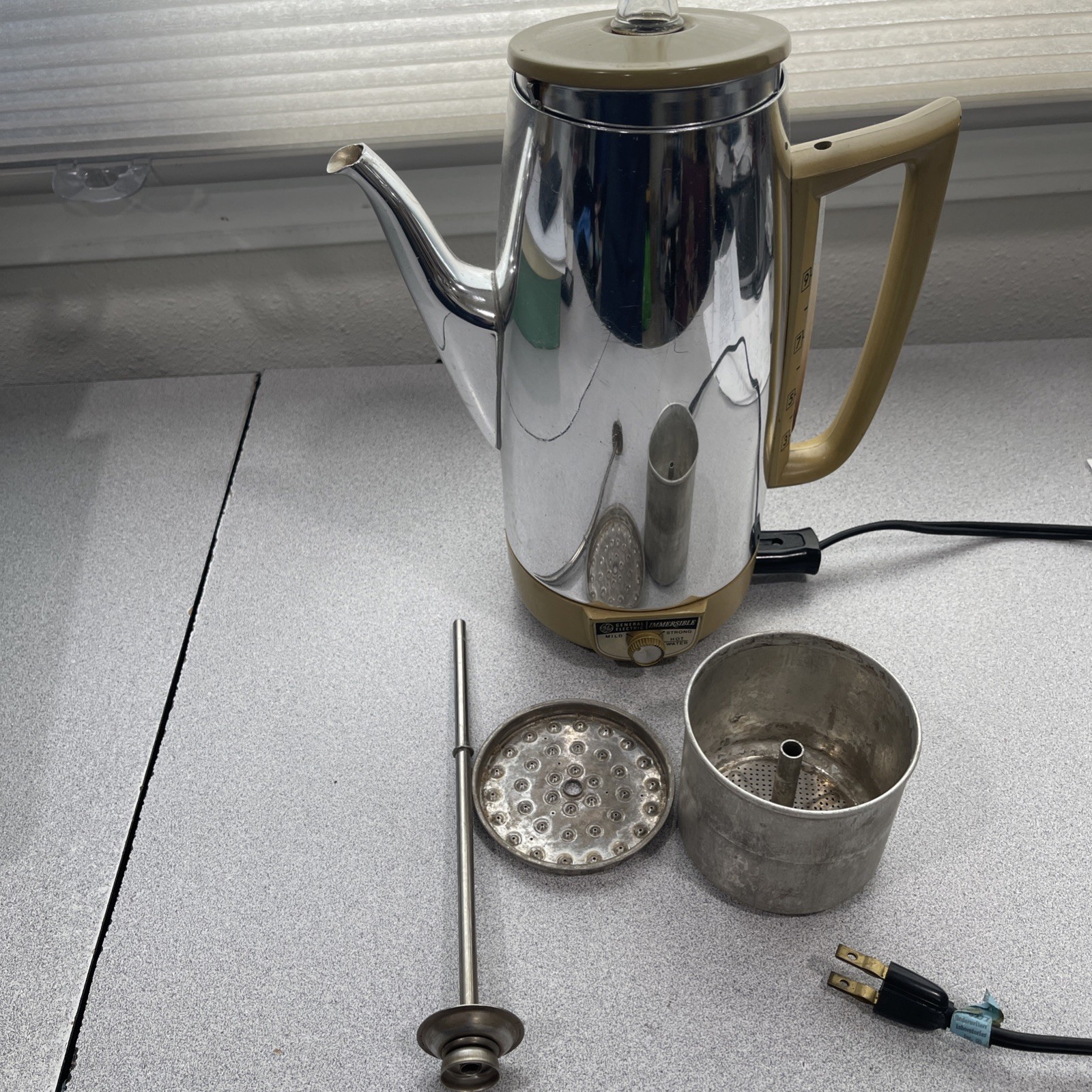 Vintage General Electric Immersible 9 Cup Percolator Works Yellow