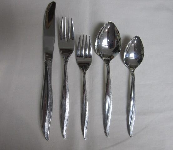 Oneida Craft Stainless Deluxe Flatware 5-Pc. Place Setting - Textura