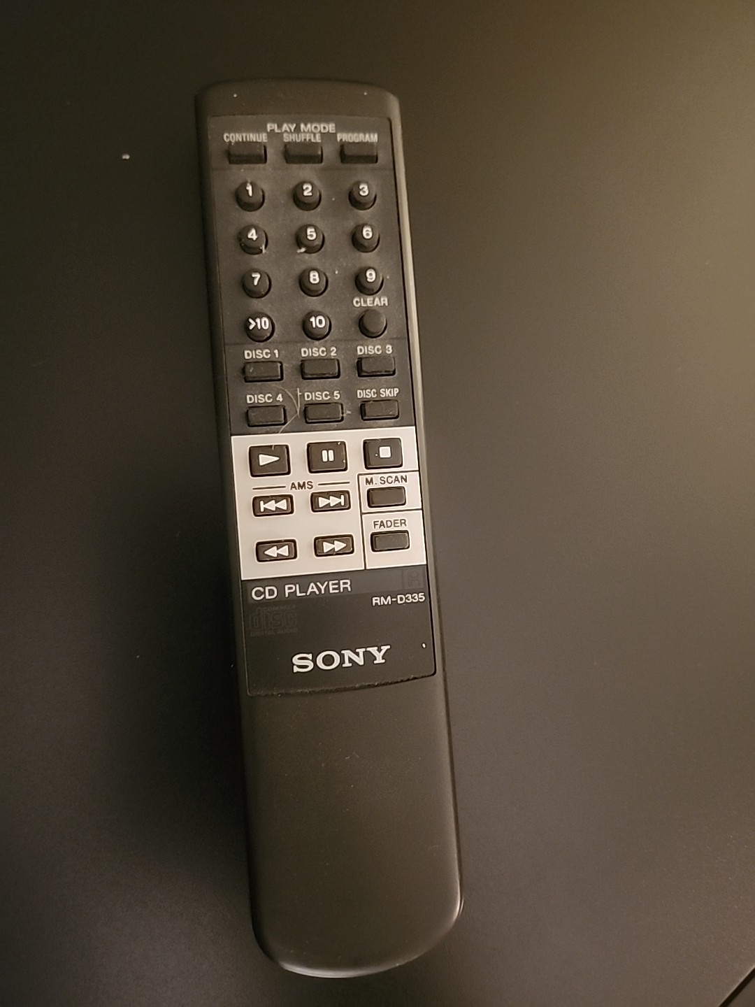 Sony CDP-C365 5 Disc CD Changer ****Includes Remote