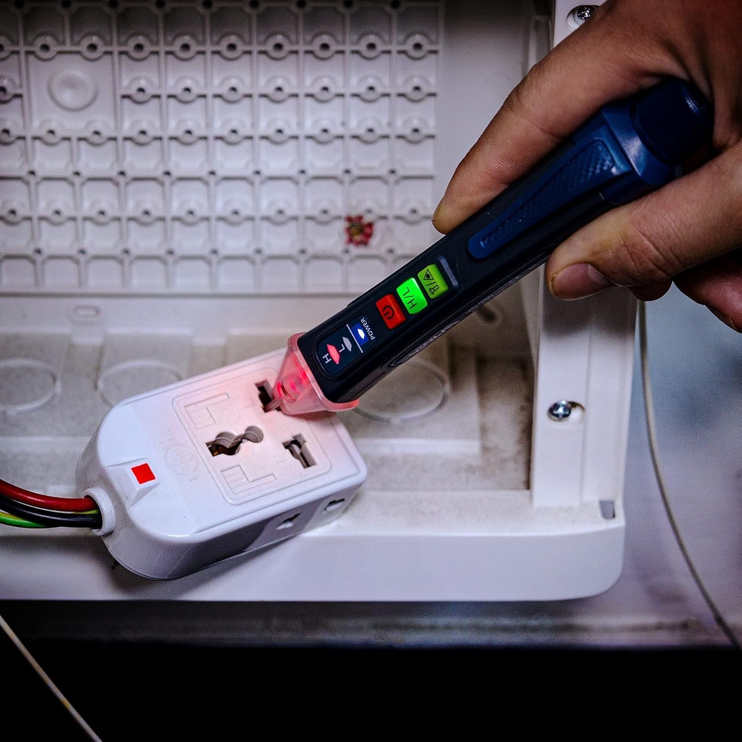 Voltage Tester, Non Contact Voltage Detector, Circuit Tester Dual Range Volta...