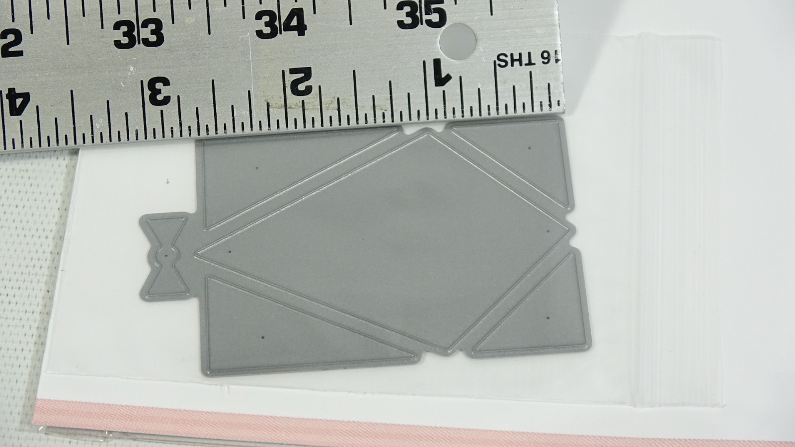 Die-namics Steel Dies Fly A Kite