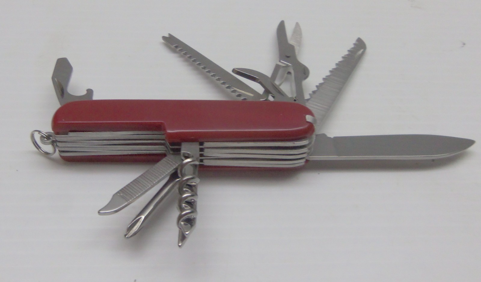 MN Deer Hunters Assn. Multi-Tool - Flashlight & Lock Blade