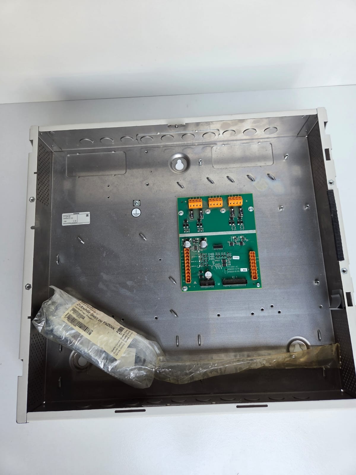 Siemens FT724-ZZ Cerberus Fire Terminal Board S54400-C31-A2 Network ControlPanel