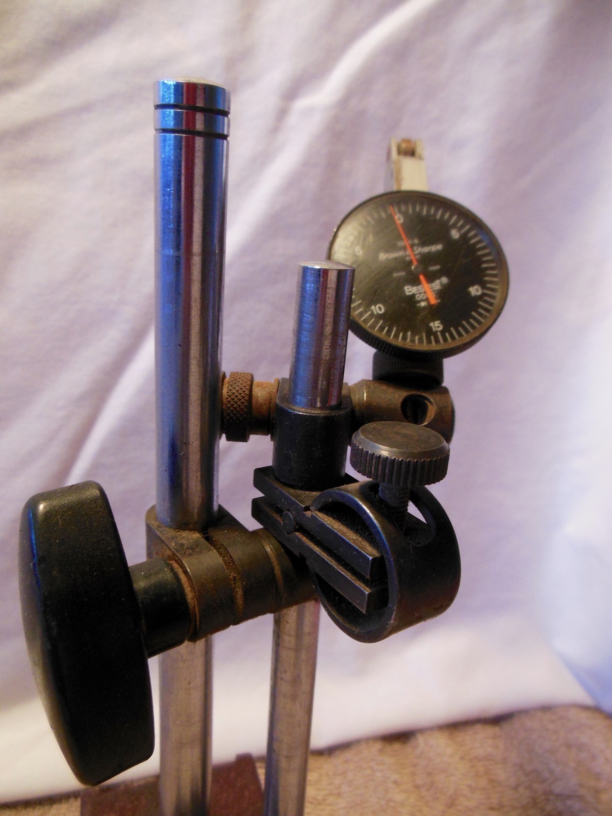 Kanetsu Magnetic Base Dial Test Indicator with Dial