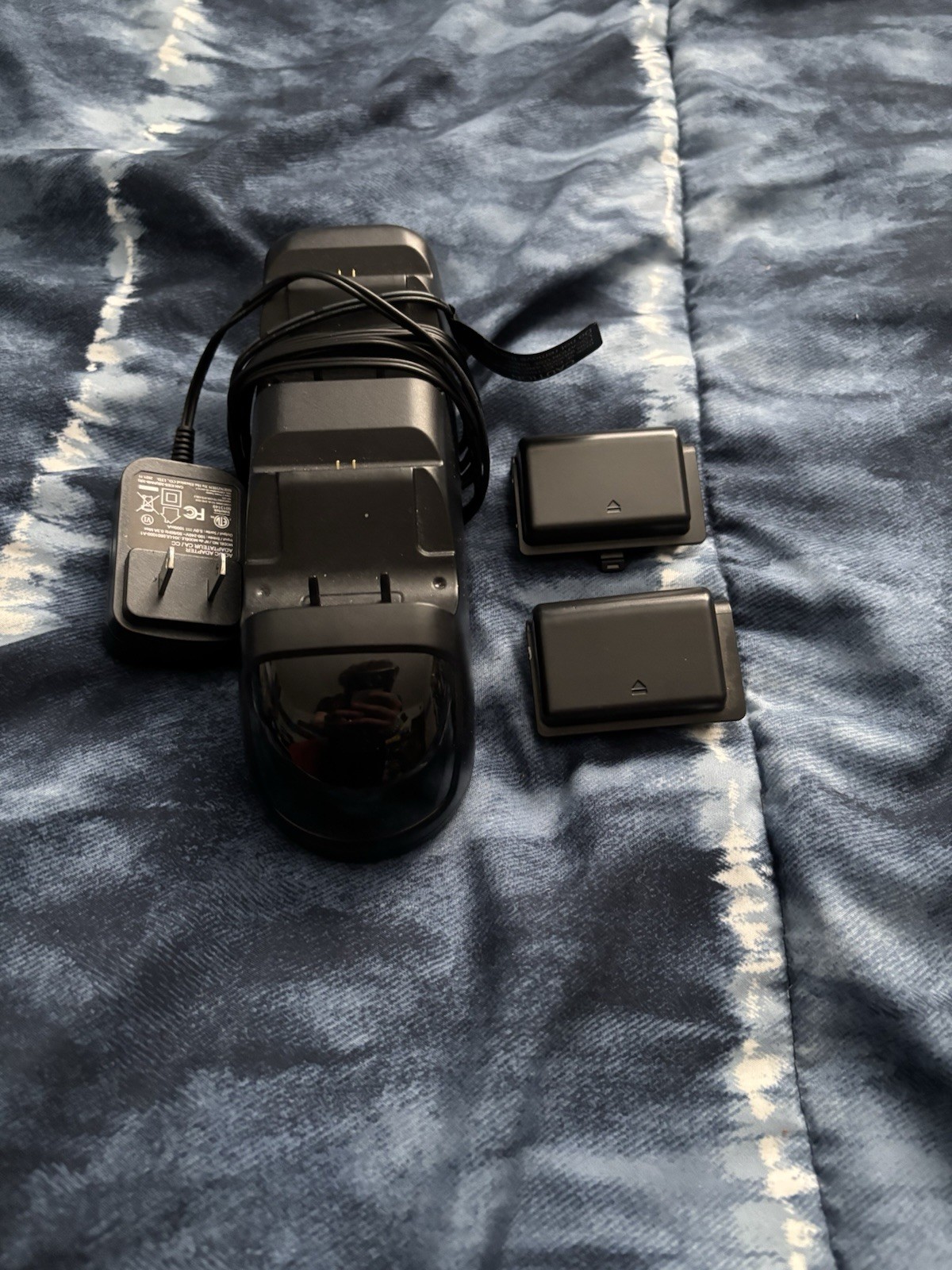 Black Wired Charging Dock for Microsoft Xbox One Controller with Battery Packs