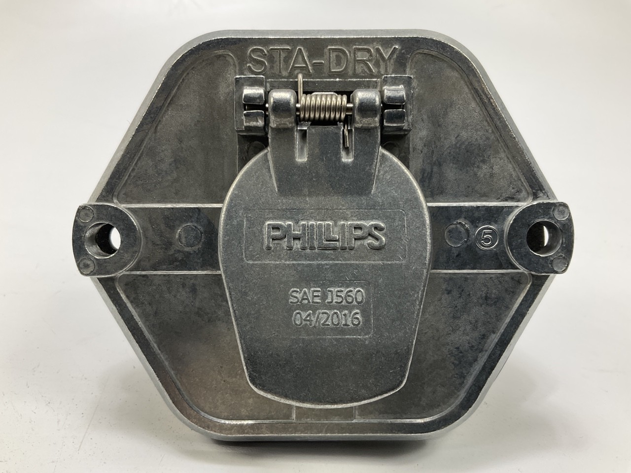 Phillips 15-760 7-Way HD STA-DRY W/o Circuit Breakers Split Pin Plug Socket