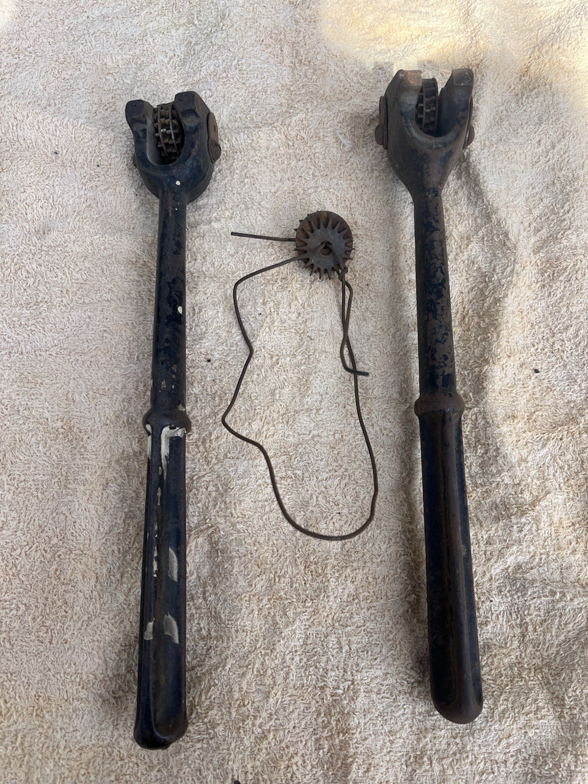 2 Set  Grinding Wheel Dresser Tool/Spare Wheels 1- Desmond Urbana 1-Unbranded VG