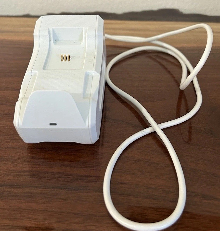 PowerA Single Charging Stand Xbox Controller Rechargeable Battery Station~White
