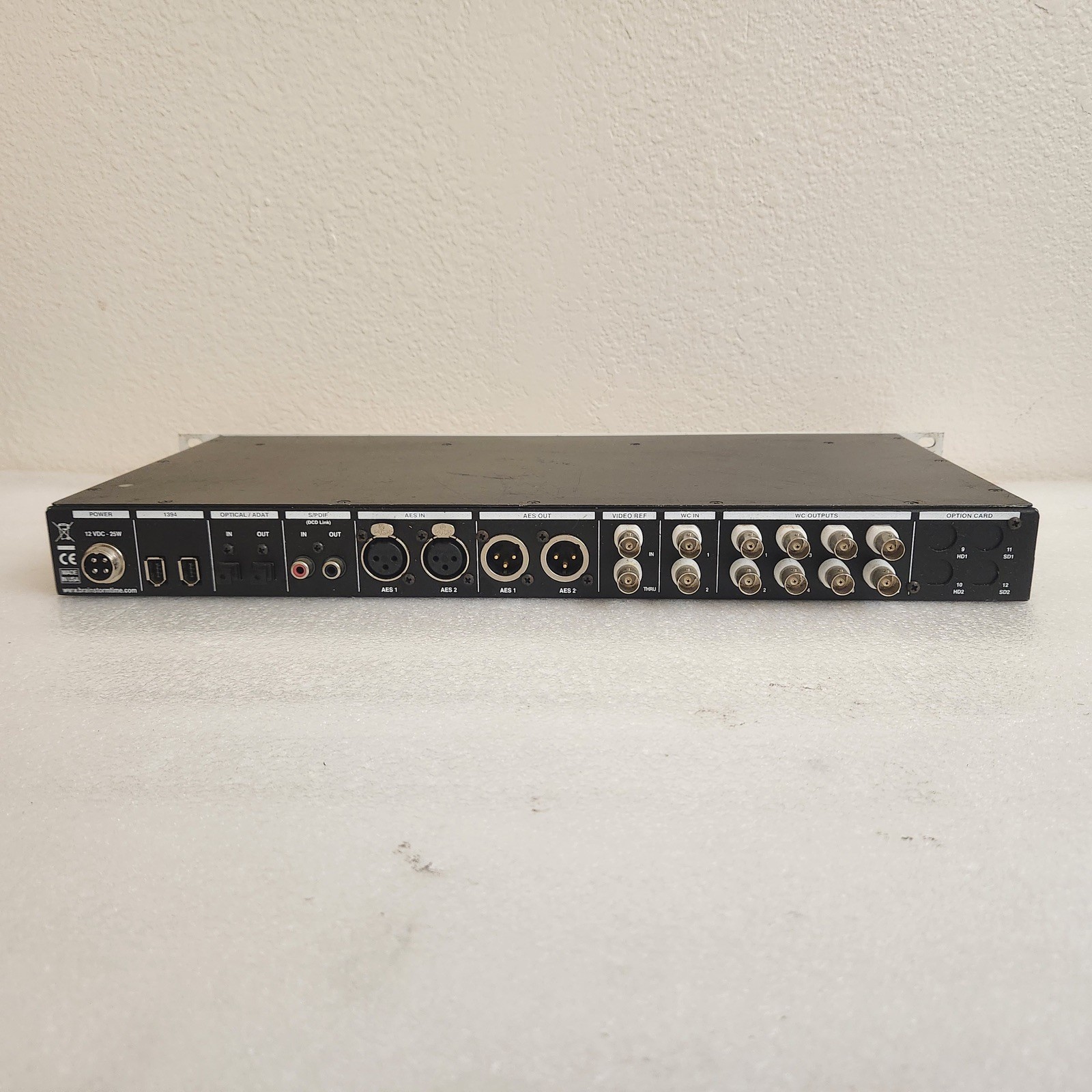 Brainstorm DCD 8 Master Clock Distripalyzer Word Distributor Analyzer Converter