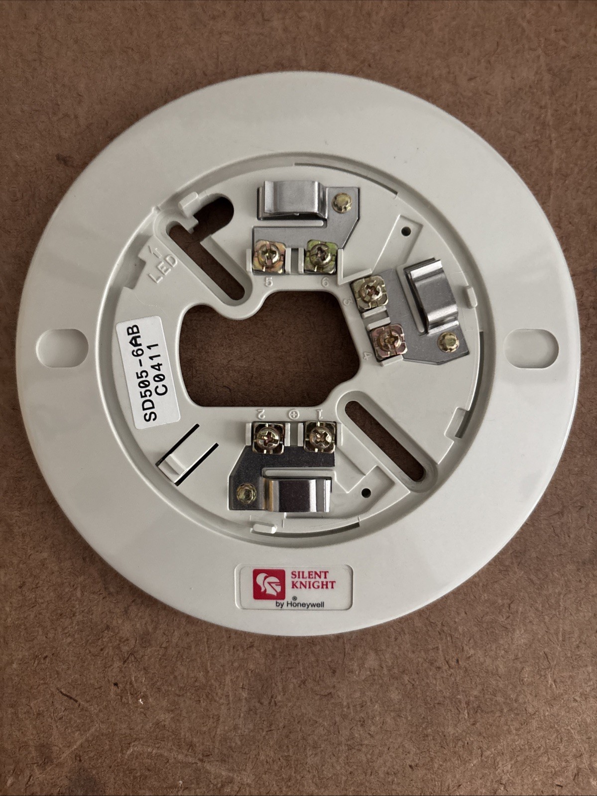 SILENT KNIGHT SD505-6AB Addressable 6" smoke detector Base. Used