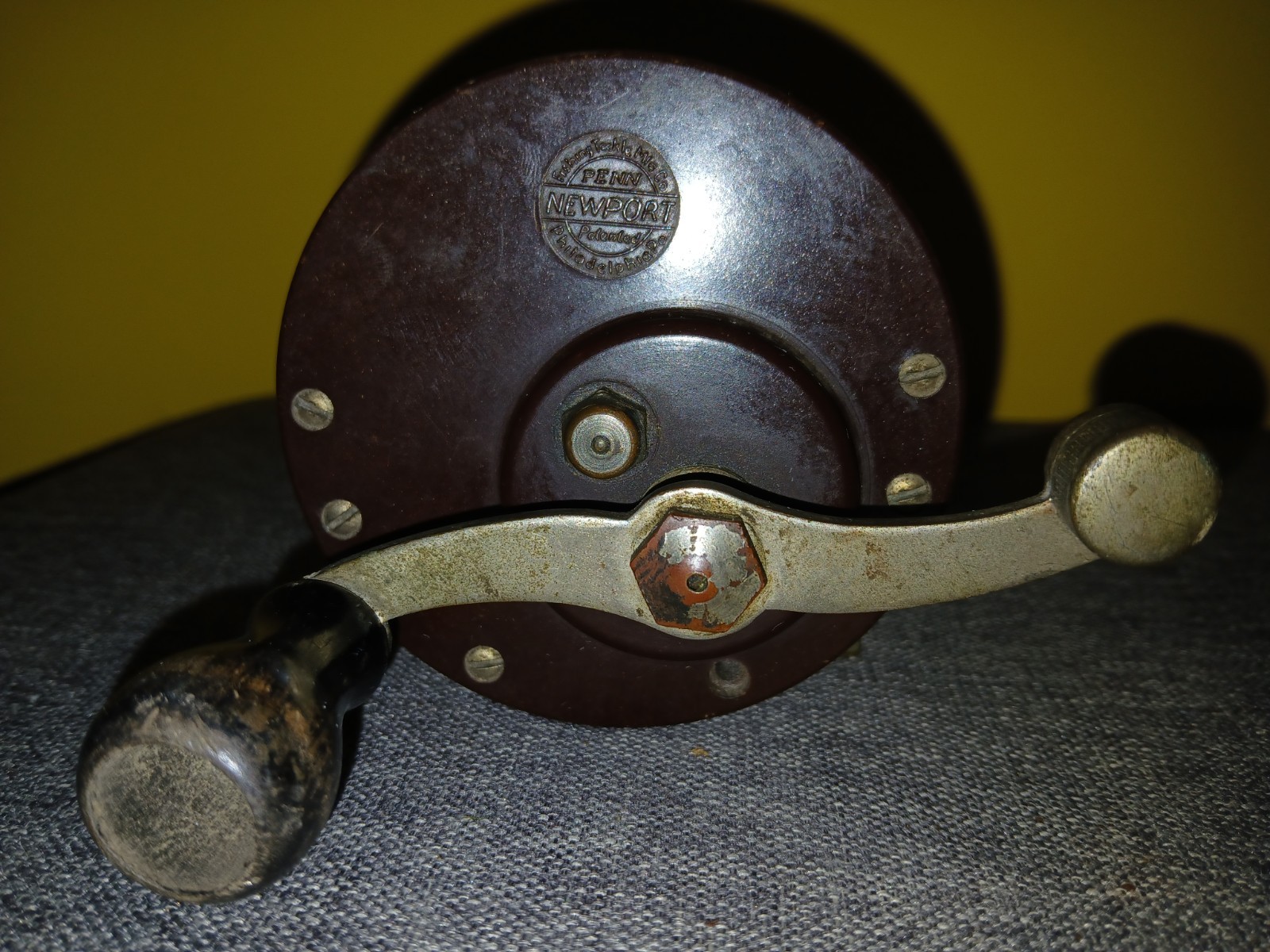 Vintage Penn Newport Fishing Reel Made In USA Philadelphia RARE READ