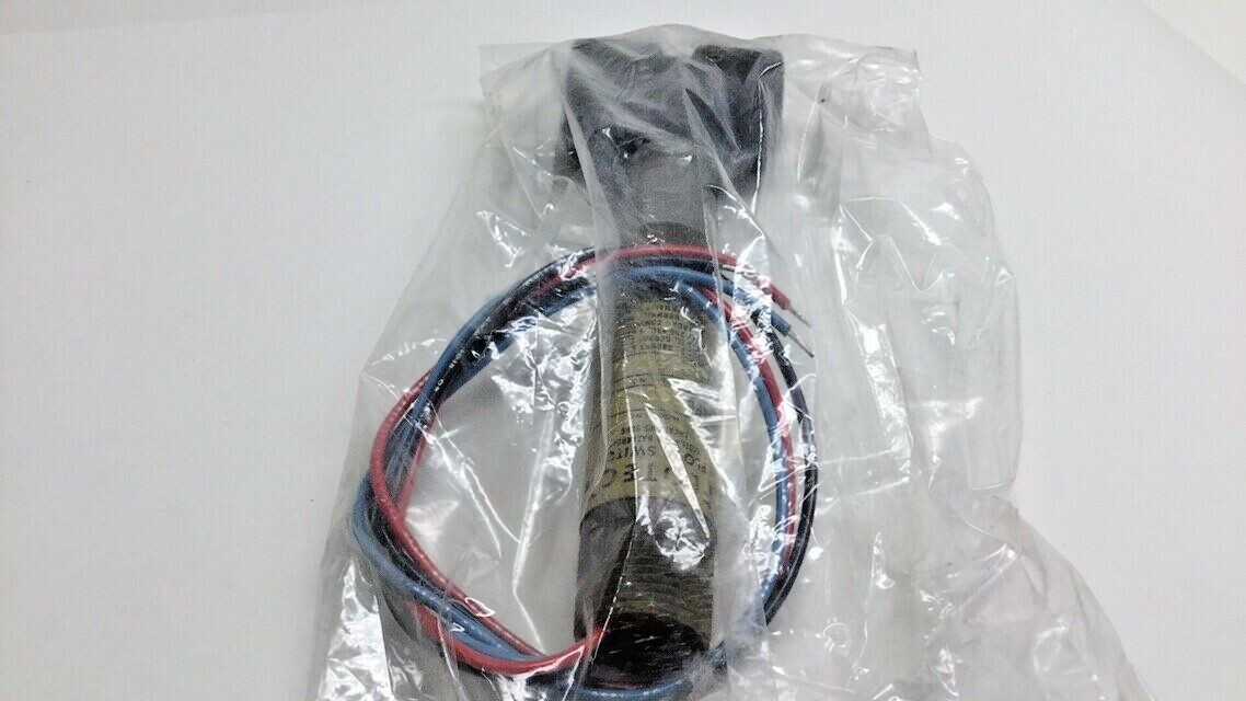 Dwyer V6EPB-S-S-1-FS Flotect Flow Switch V6EPB-SS1FS