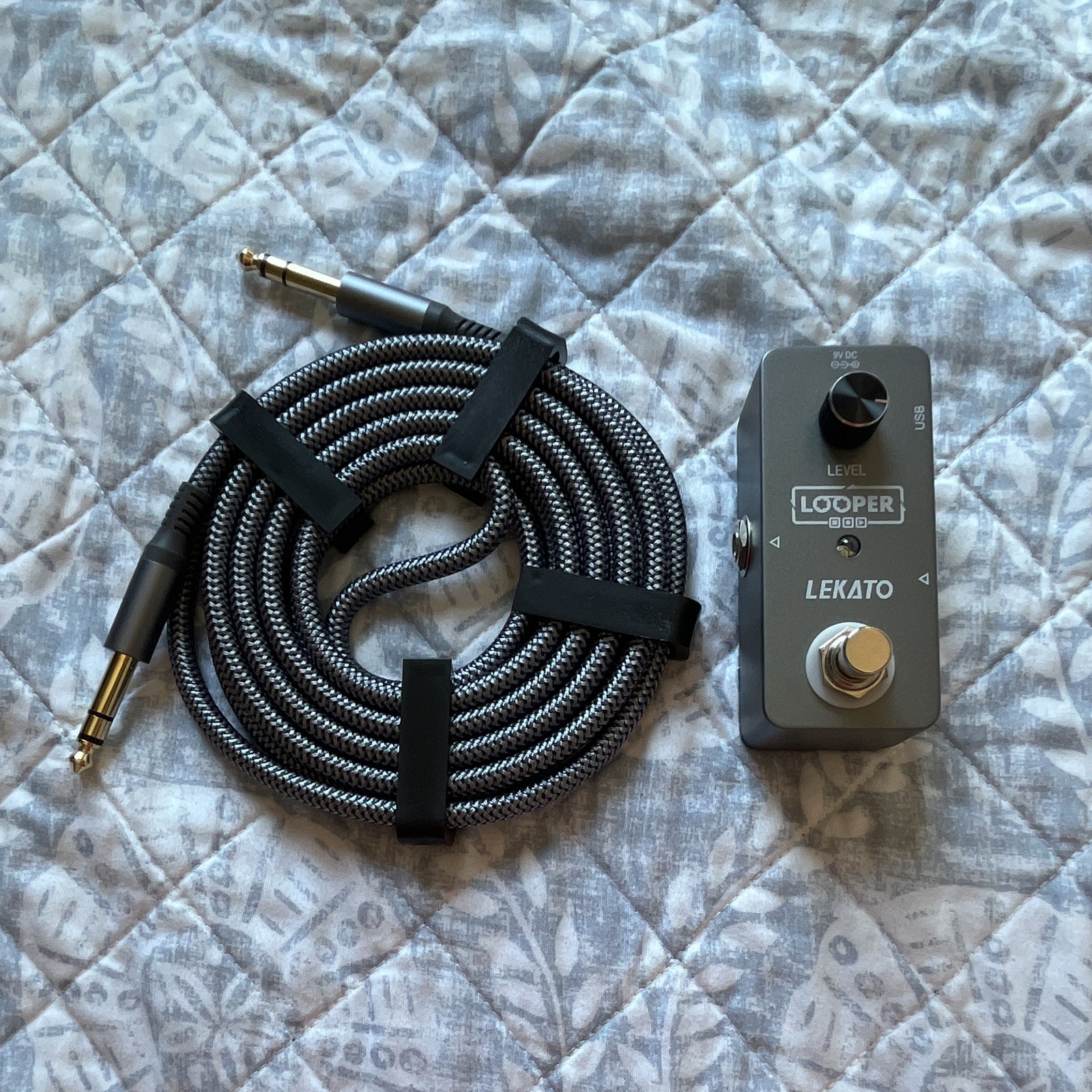 LEKATO LOOPER Digital Looper Pedal for ElectricGuitar/Bass/Acoustic + 1/4" Cable