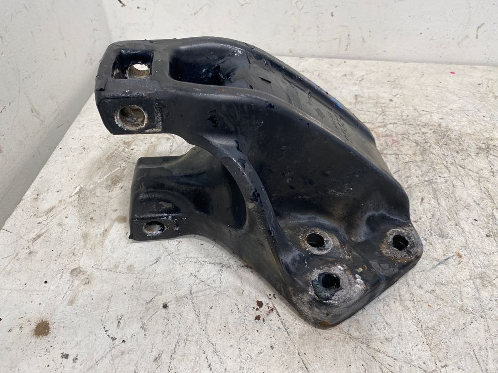2016 Kenworth T680 Suspension Bracket (641-12242)