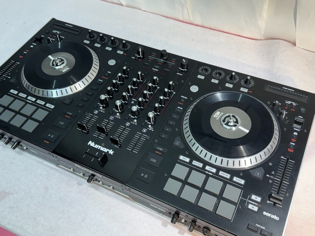 Numark NS7II 4 Channel Motorized Digital DJ Controller & Mixer *READ