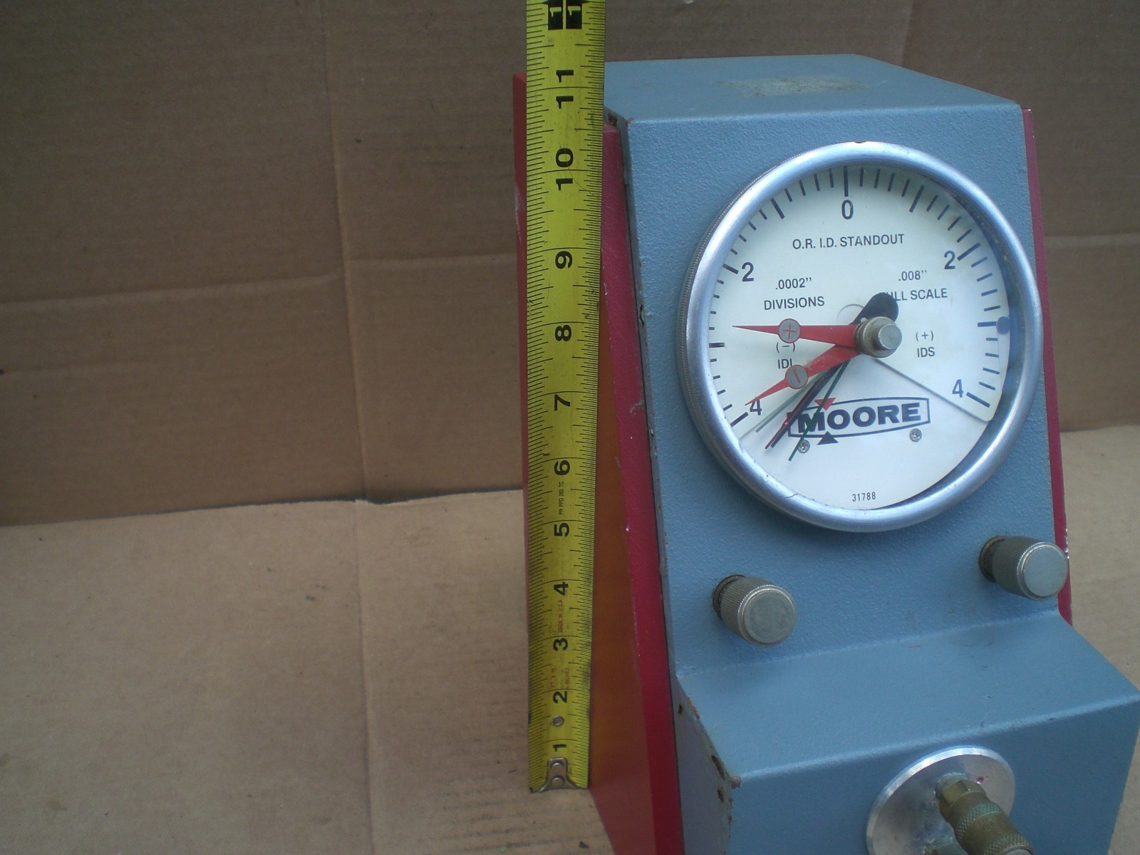 Moore Products precision air gage model 824L
