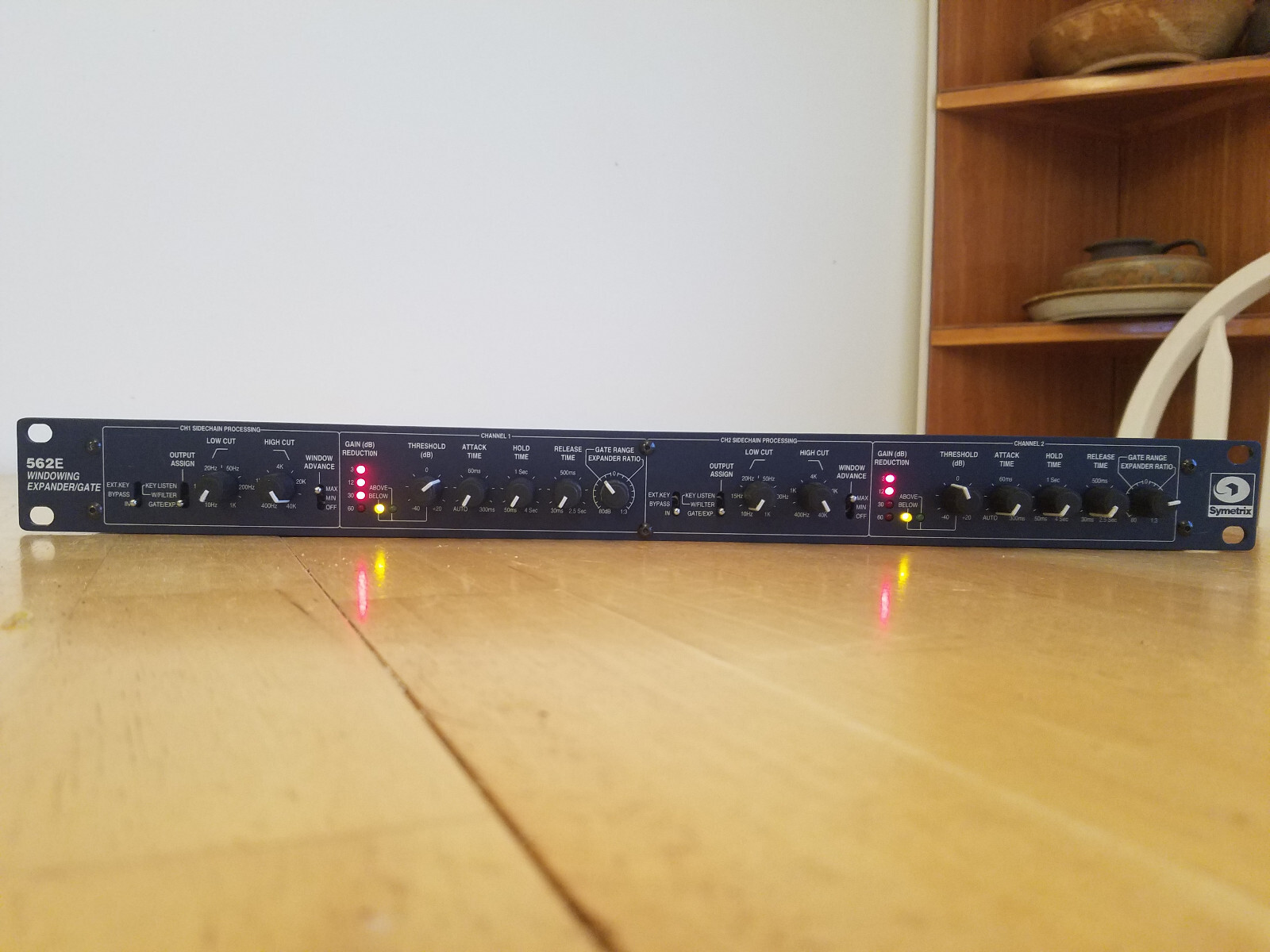 Symetrix 562E Windowing Expander Gate, Excellent condition