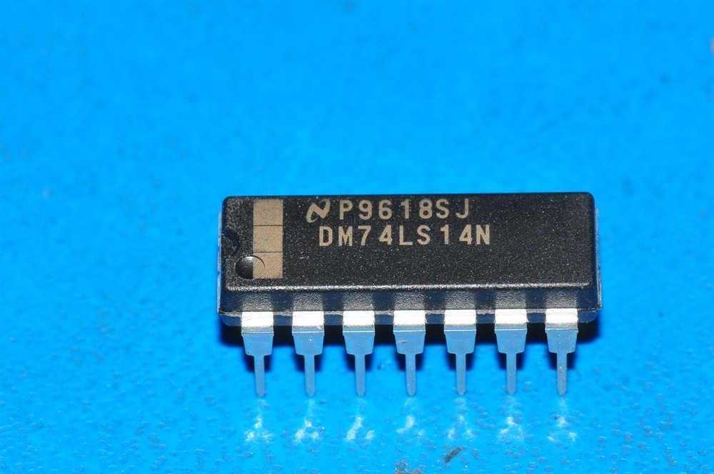 New (16pcs) SN74LS14N NATIONAL SEMI IC Logic