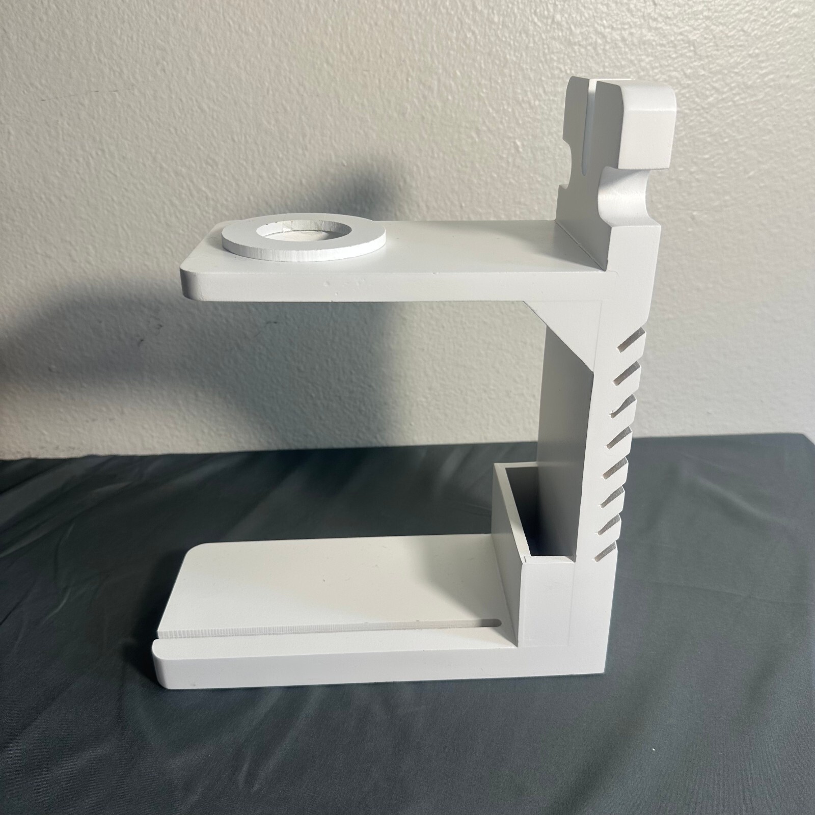 Totally Tiffany Desk Maid Hands Free Embossing Station