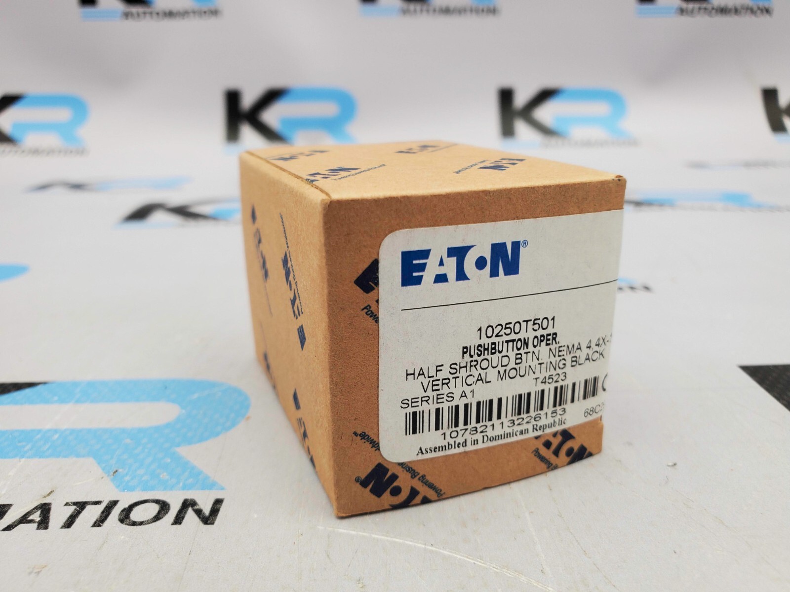 Eaton 10250T501 Pushbutton Vertical Mounting Switch