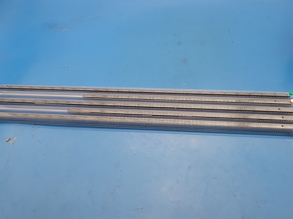 New (13pcs) MC10H115P MOTOROLA IC Logic