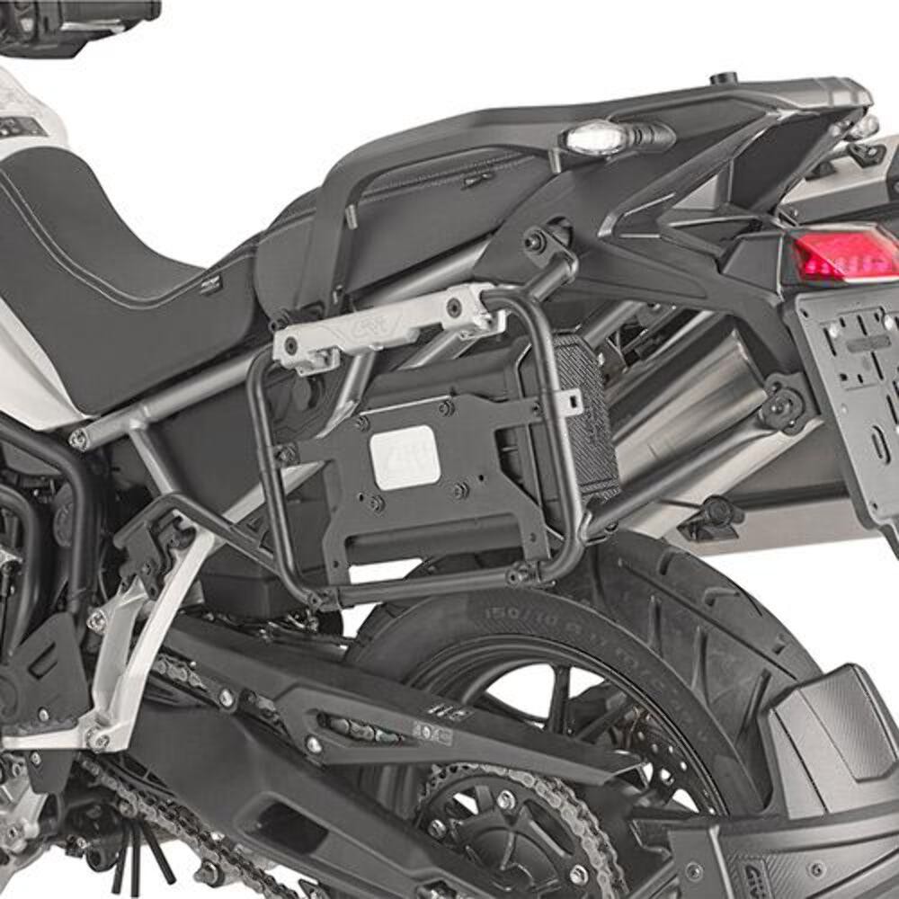 GIVI TL6415KIT SPECIFIC KIT FOR S250