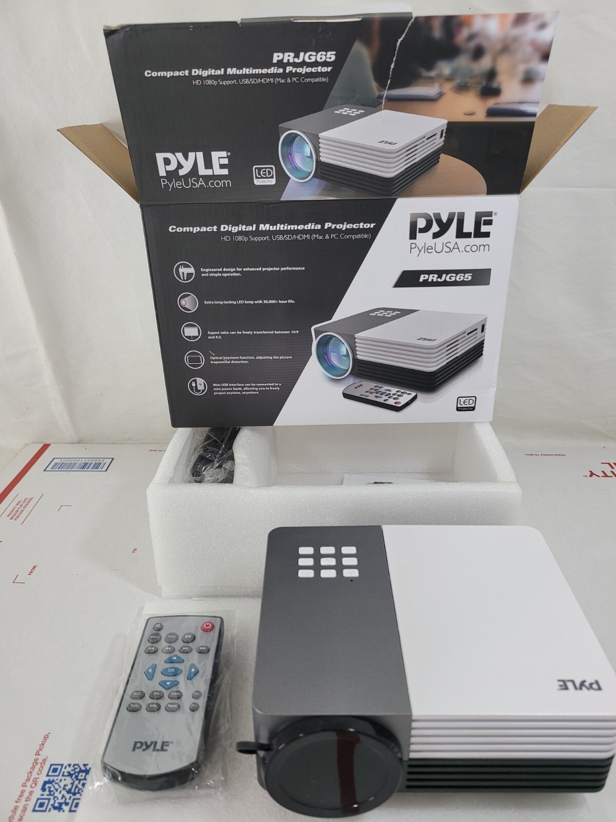 Pyle Home Projector P1080p HD Digital Multimedia Projector up to 120" Opened Box