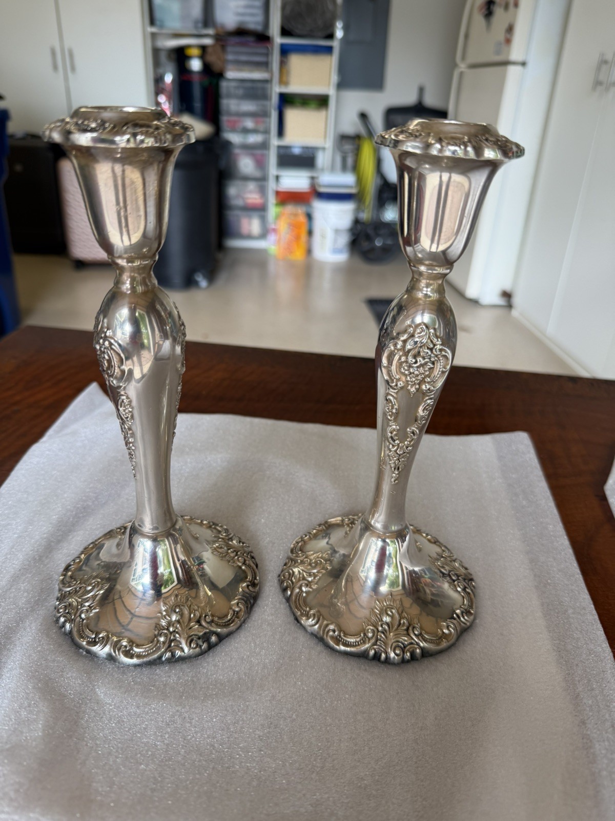 2 Heavy Vintage Baroque By Wallace 750 Silverplated Candlesticks 8.5in See Pics