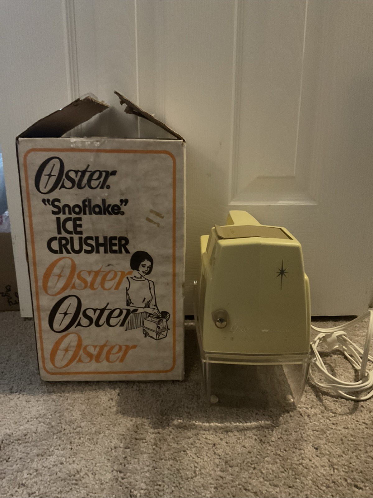 Vintage Oster Snoflake Imperial Ice Crusher w/ Box Tested Working Light Beige