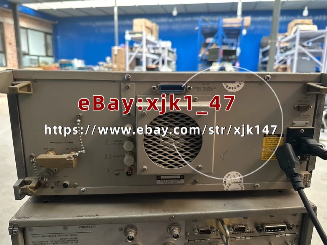 Anritsu MG3633A Synthesized Signal Generator