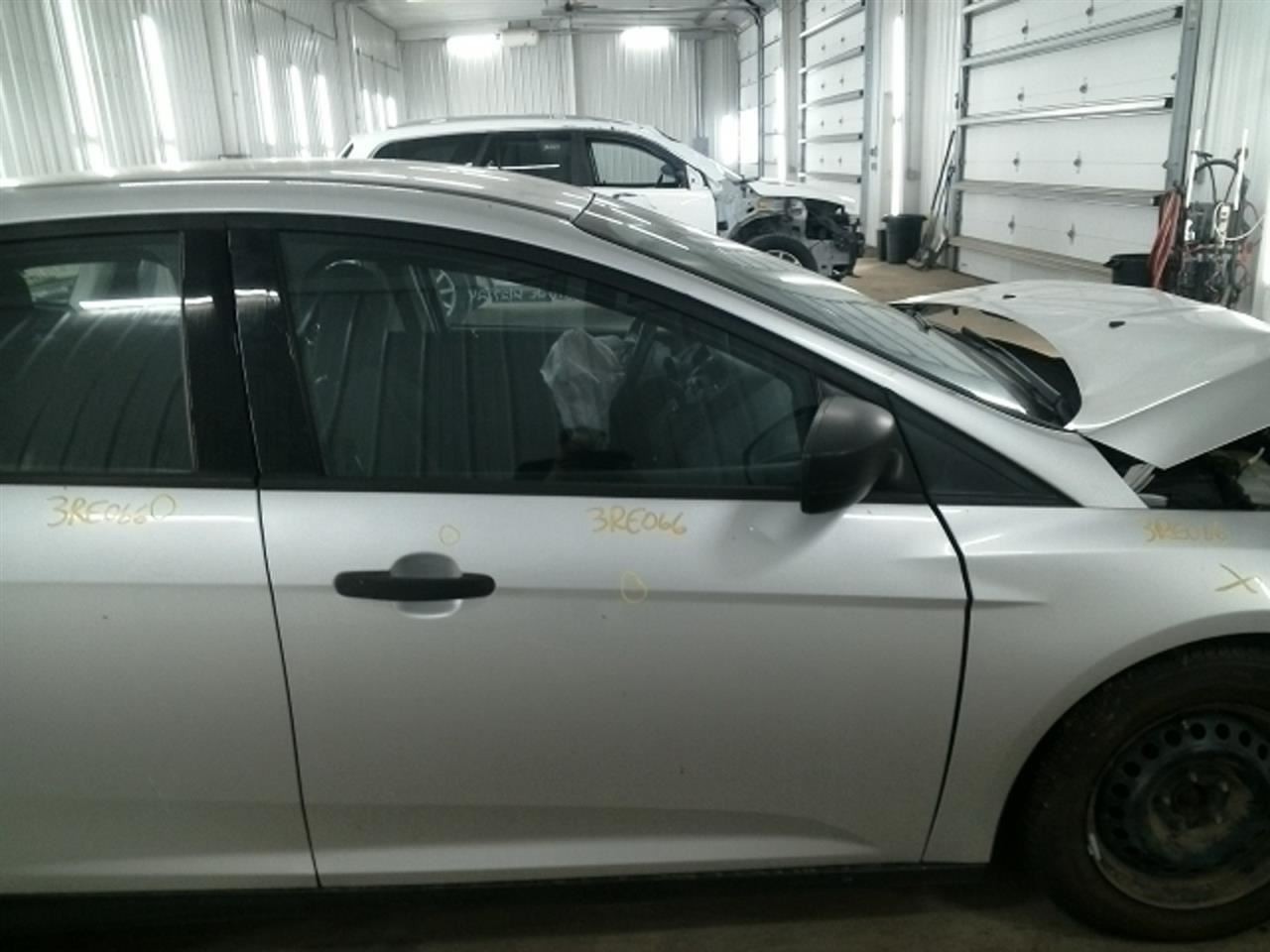 Driver Front Spindle/Knuckle ABS Electric EV Fits 12-18 FOCUS 104847010