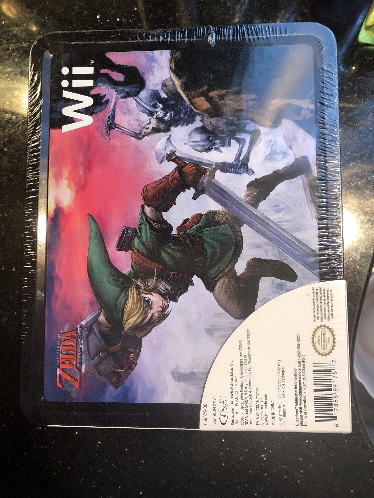 WII THE LEGEND OF ZELDA COLLECTIBLE TIN STARTER KIT New Factory Sealed