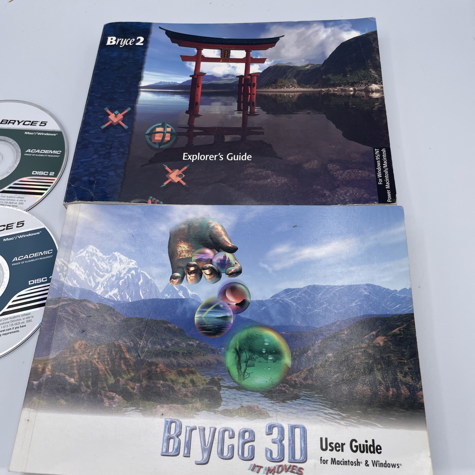 Corel  Bryce 5 Academic Software Disc 1&2 with Explorer Guide MAC