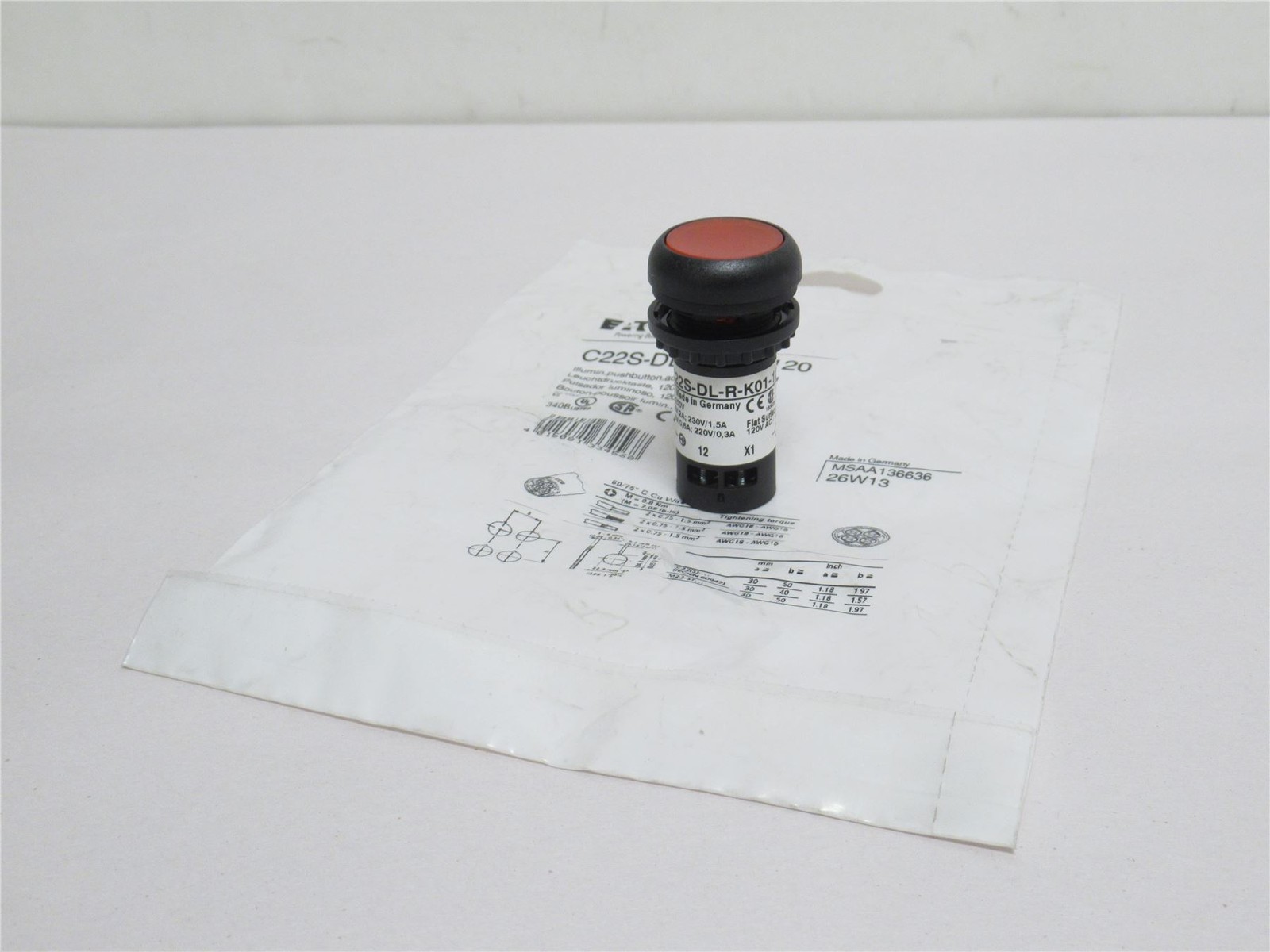 240289 New-No Box; Eaton C22S-DL-R-K01-120 Illuminated Push-Button; 120VAC; Red