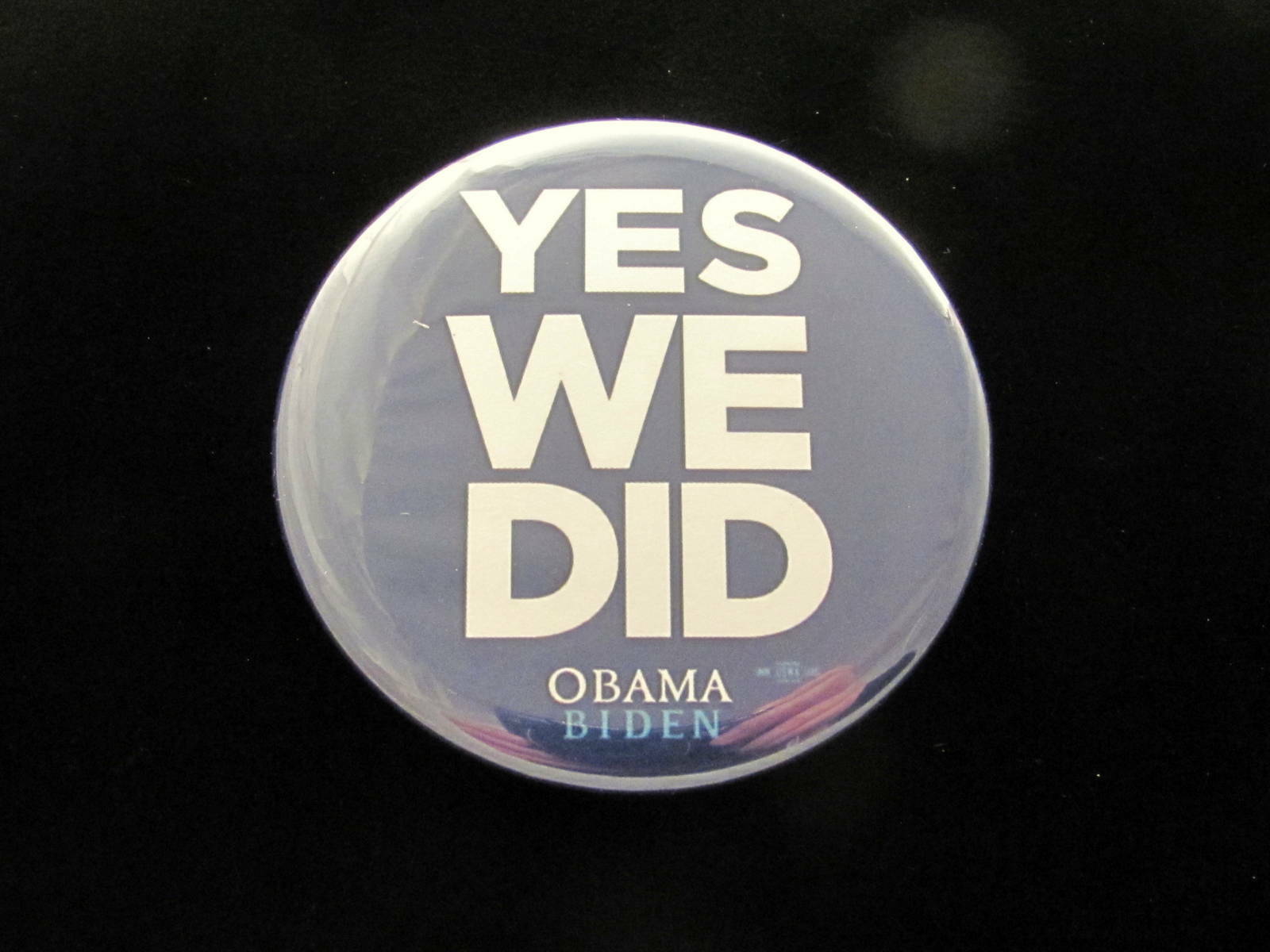 2008 Barack Obama for President 2 1/4" Pinback Button Yes We Did