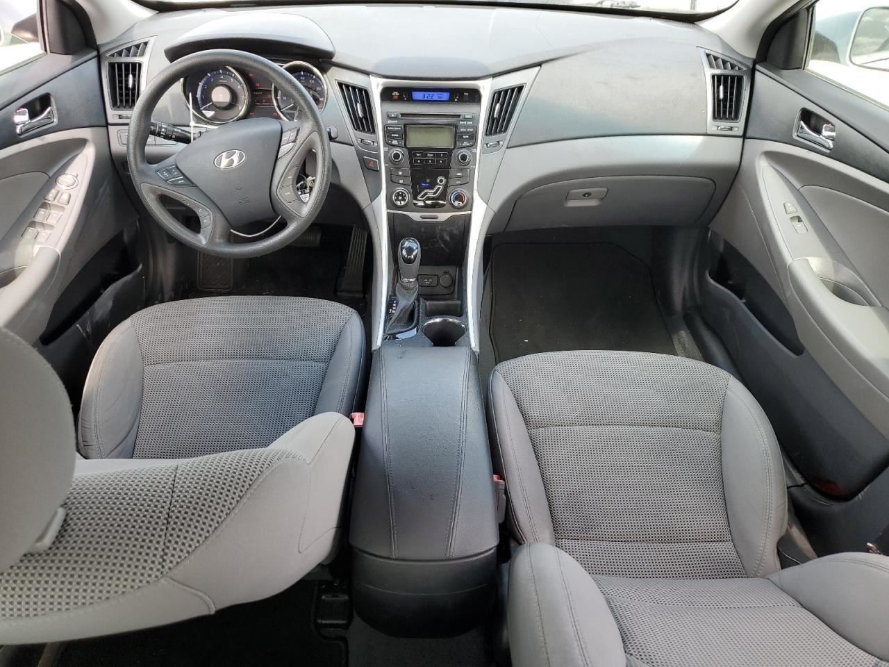 SONATA 2013 Glove Box 4747335
