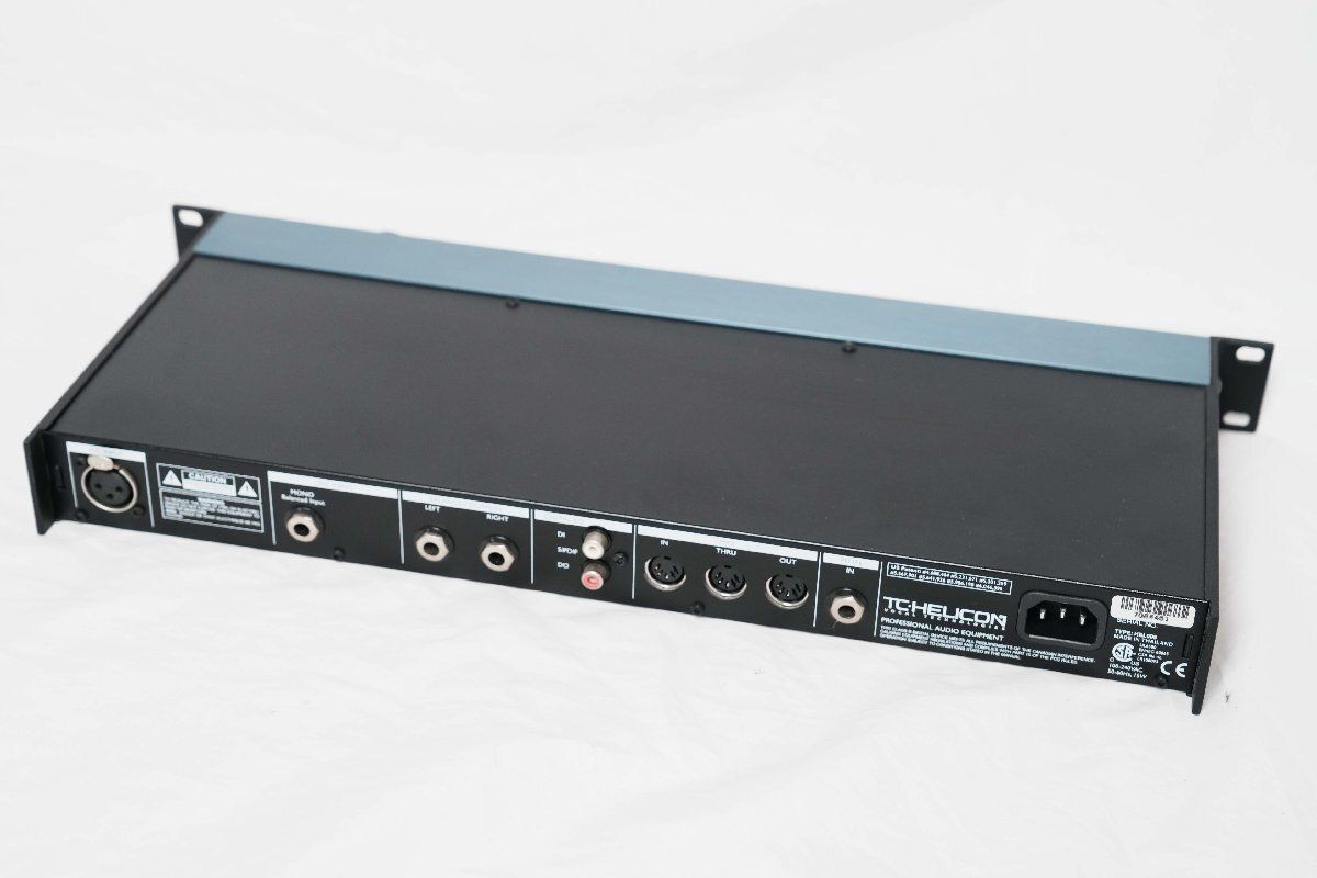 TC-HELICON VoiceWorks Plus Vocal Effects Processor Compact Pedal Used