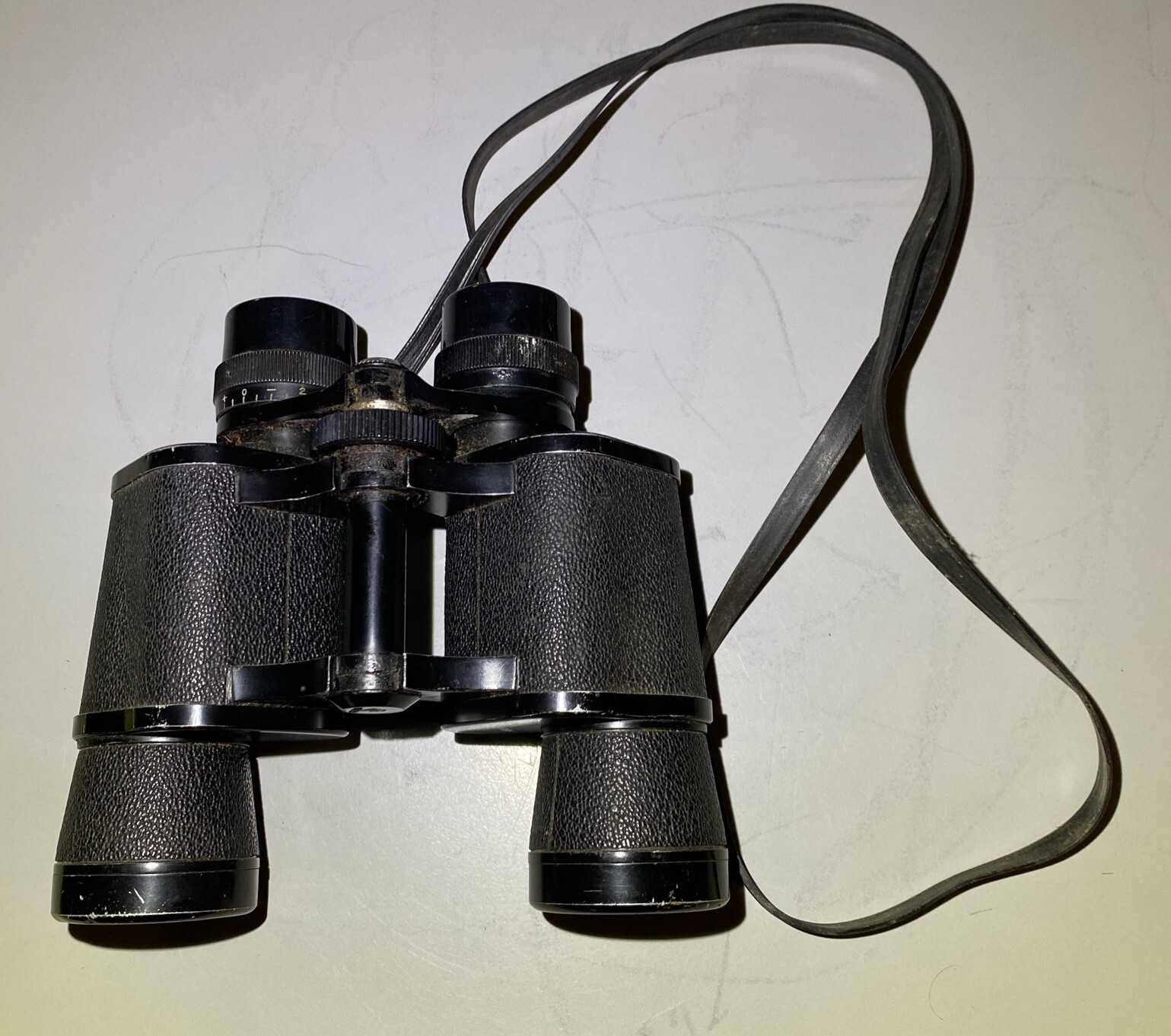 Vintage Bushnell Ensign Binoculars 394’ @ 1000 Yds. 7X35 Optics M7359