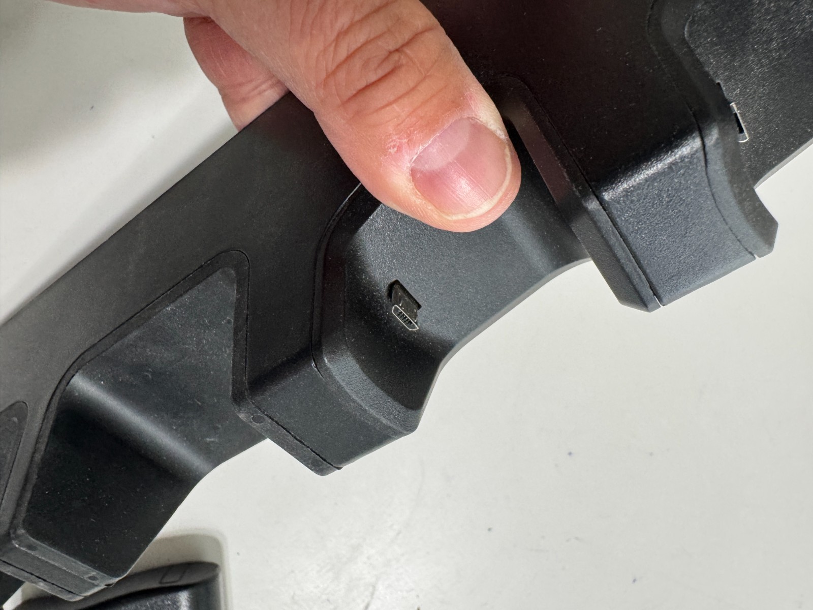 dreamGEAR Charge Station for PS4 DGPS4-6417 (e41)