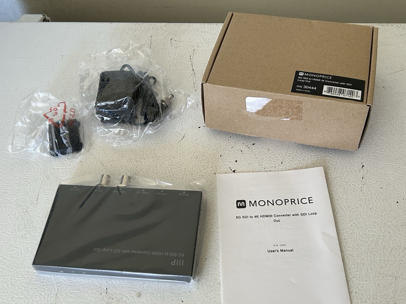 Monoprice 30444 6G SDI to HDMI Converter with SDI Loop Out w Power Supply New