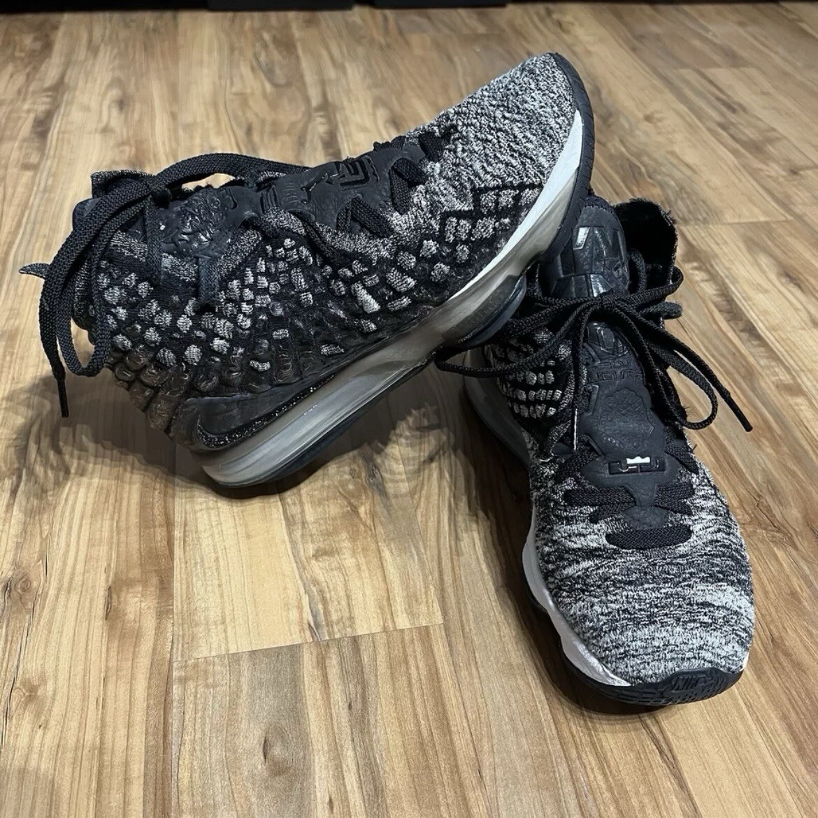Nike Shoes - 2019 LeBron 17 In The Arena - Sz 8 Mens - Black White Gray Oreo
