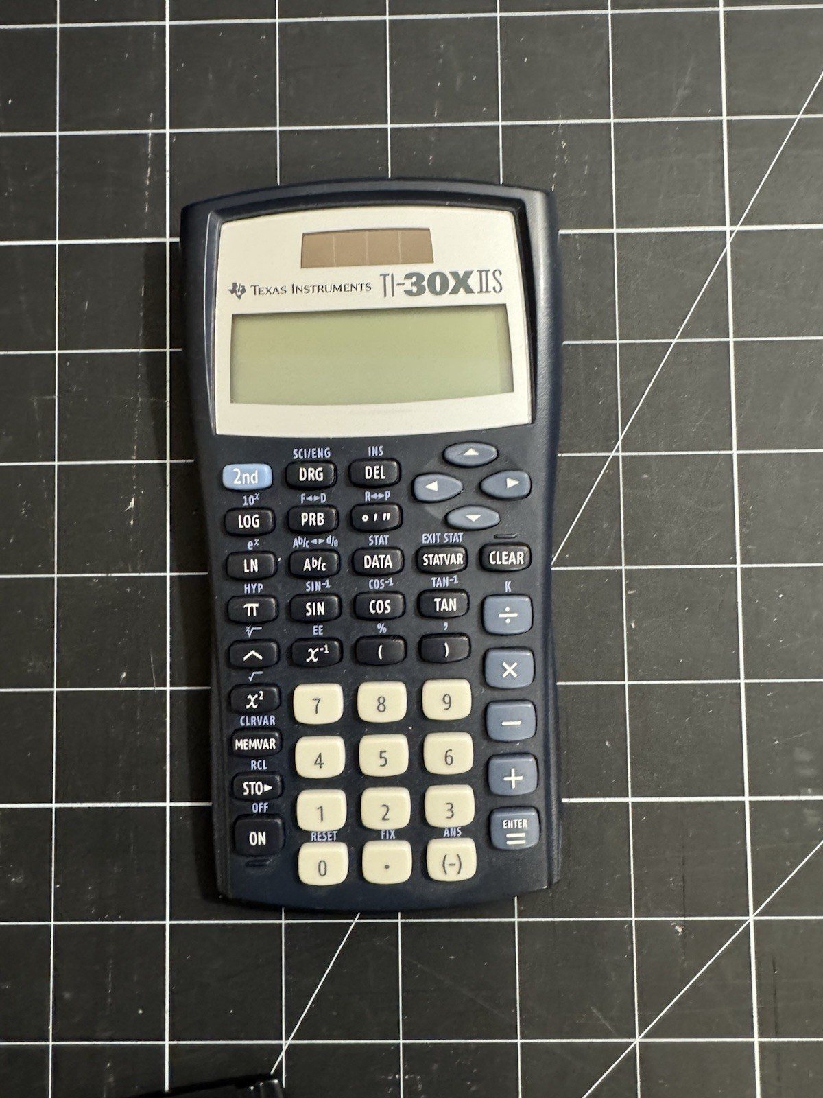 Texas Instruments TI 30X IIS Scientific Calculator Tested WORKS