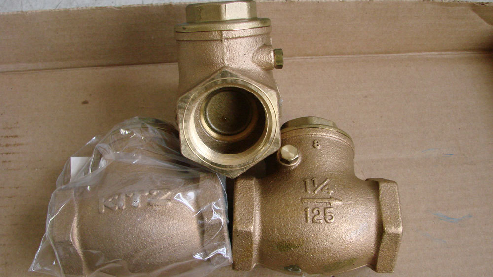 1-1/4'' Kitz # 04 ( AKR ) Bronze Swing Check Valve New Threaded End Class 125