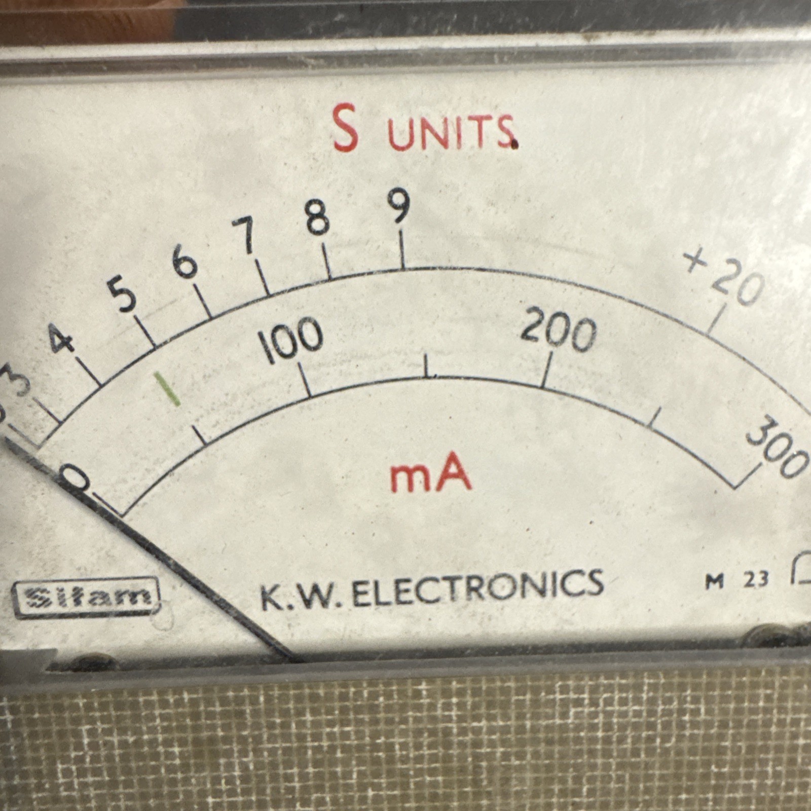 K . W . ELECTRONICS Front mA Meter TRANSCEIVER KW 2000B